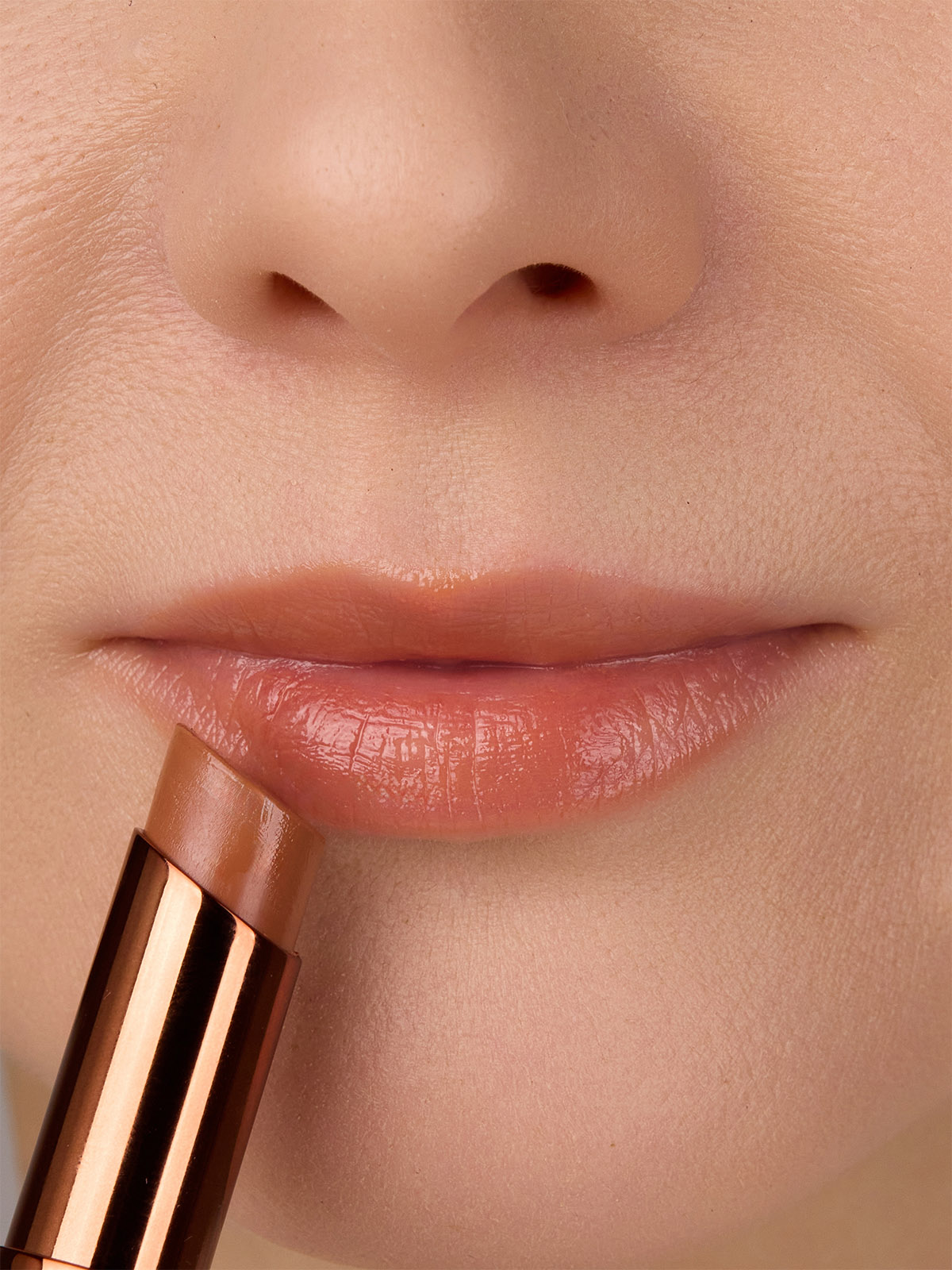 Тинт-бальзам для губ Glow Kiss Tinted Lip Balm, тон 06 Choco Cake от Golden Rose + 3