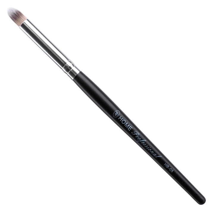Кисть для точного нанесения и растушевки теней от TF cosmetics + 1