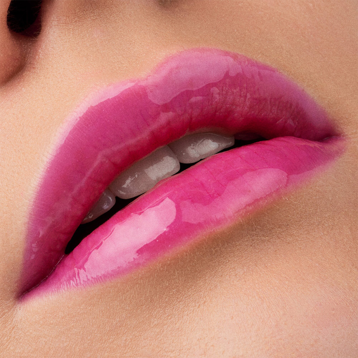 Масло для губ Glossin' Glow Tinted, тон 040 Glossip Girl от Catrice + 6