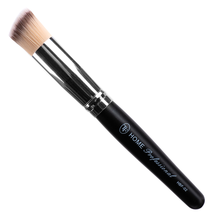 Кисть для тональных основ, кремовых текстур и эмульсий от TF cosmetics + 1