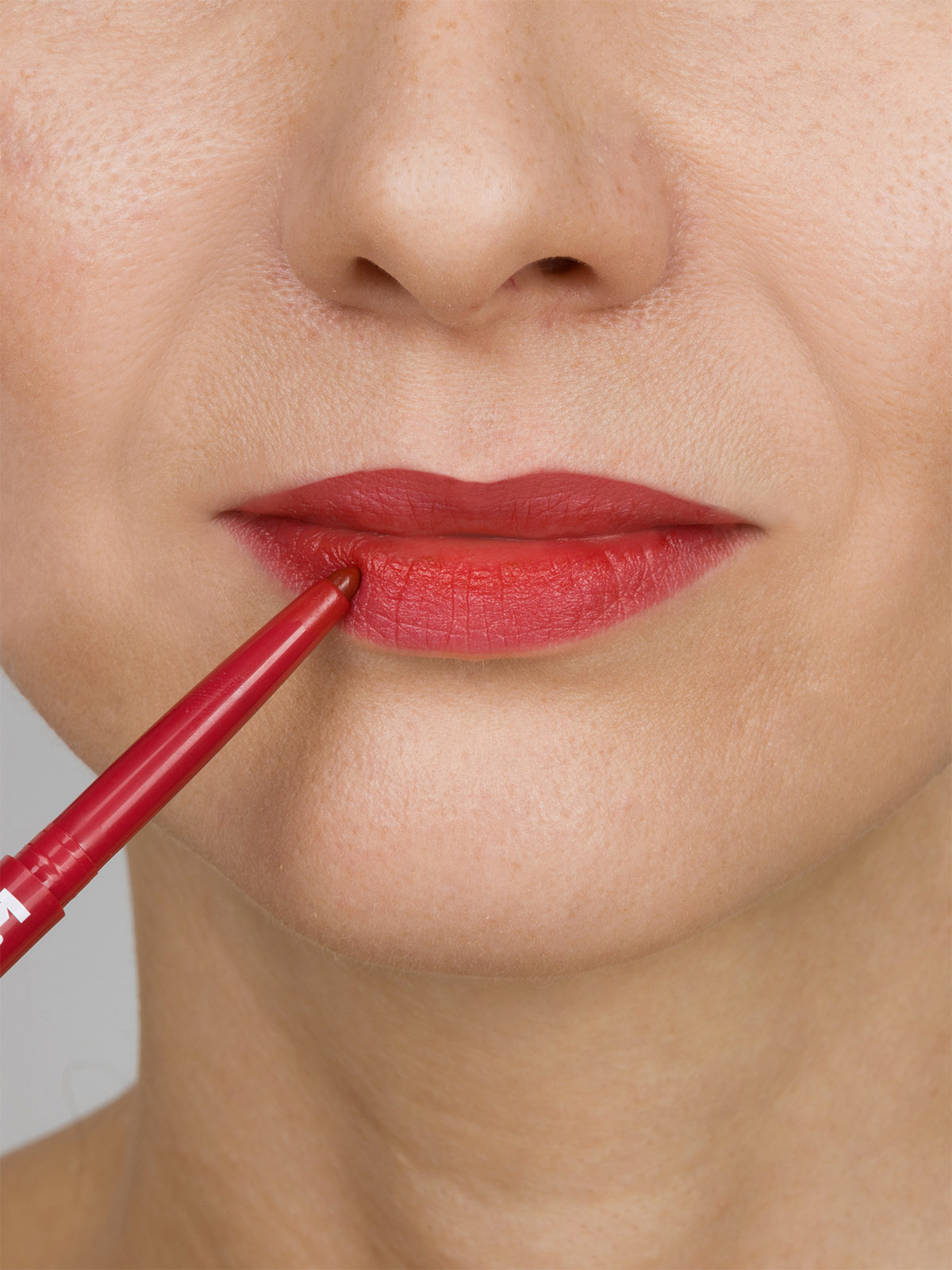 Карандаш для губ Artist, тон 09 малиновый от Kiki + 3